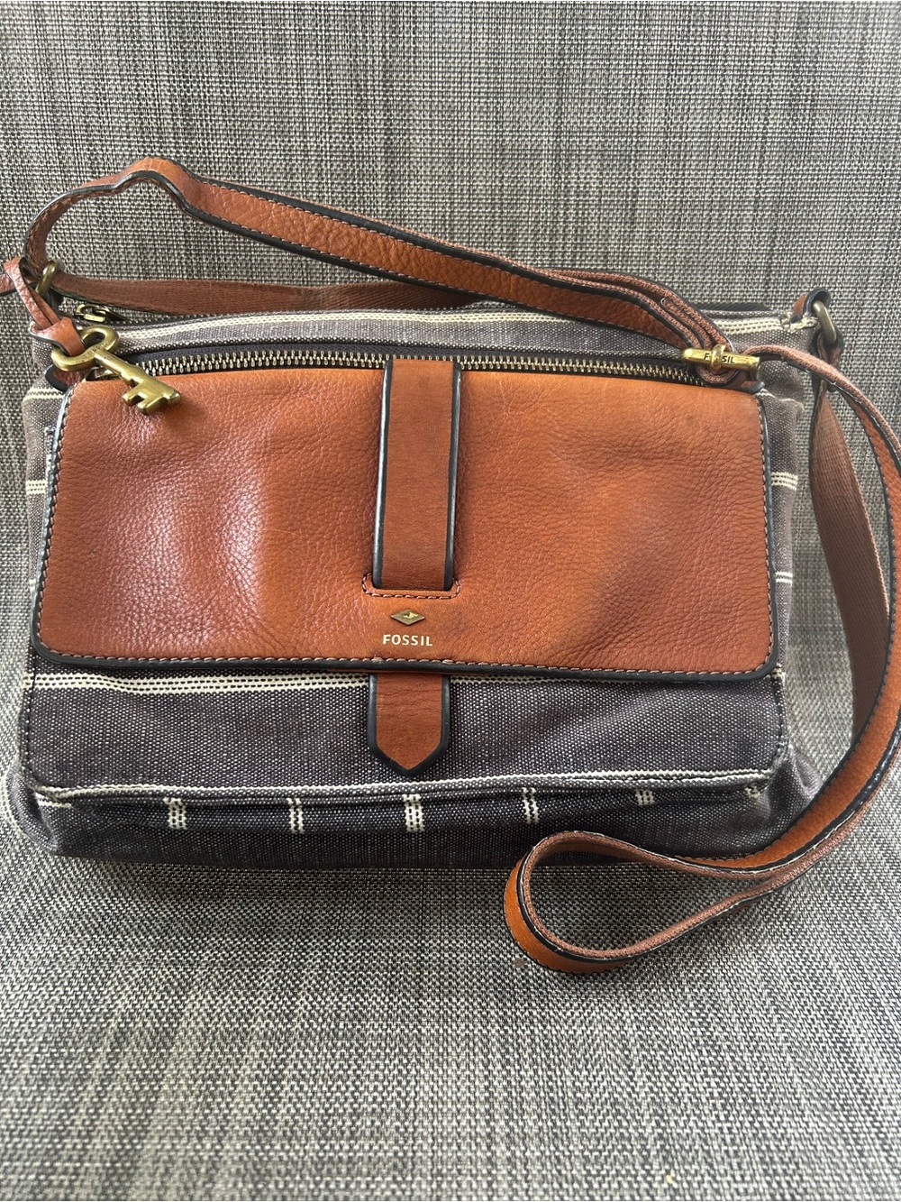 Fossil Brown Leather and Gray Canvas Kinley Crossbody bag